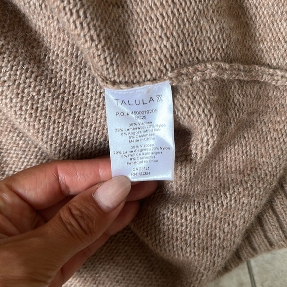 Talula oatmeal robe sweater w/cashmere Medium - Picture 4 of 6